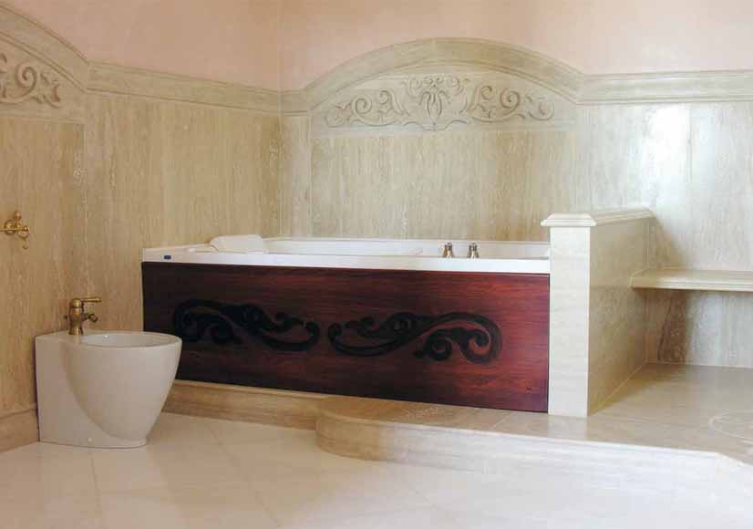 bagno in marmo e legno Marmi Strada