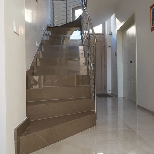scala-in-marmo-marmi-strada-brindisi