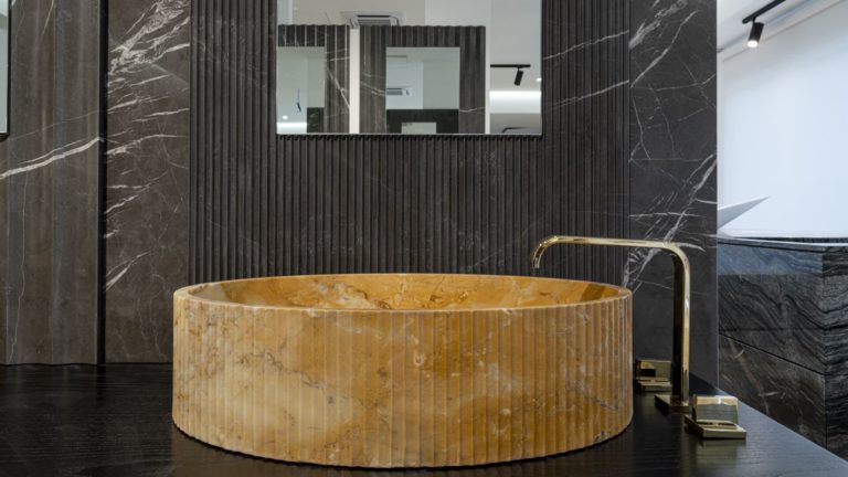 lavabo-in-marmo-pregiato-elegante-moderno-marmi-strada