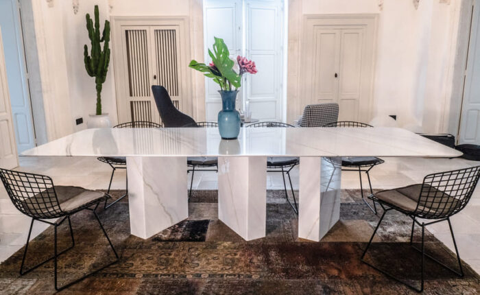 tavoli e coffee table in marmo - marmi strada - tendenze arredamento 2024