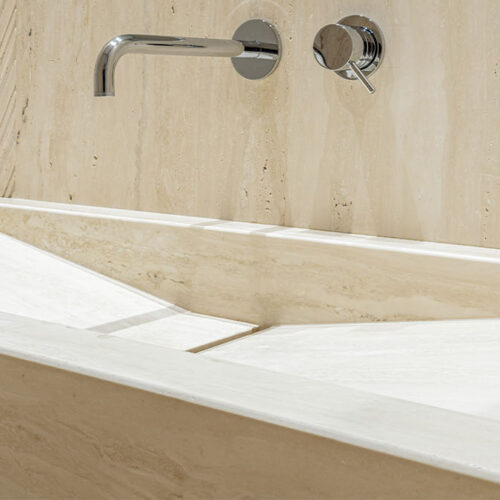 lavandino in marmo beige dettagli altà qualità